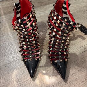 Valentino rockstud spike patent leather heel size 38.5